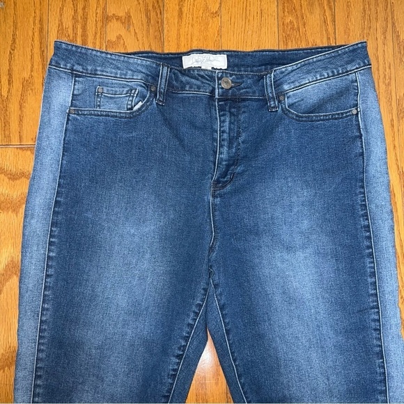 Libby Edelman Blue Two-Tone Cropped Frayed Hem Jeans Size 16 - Picture 9 of 9